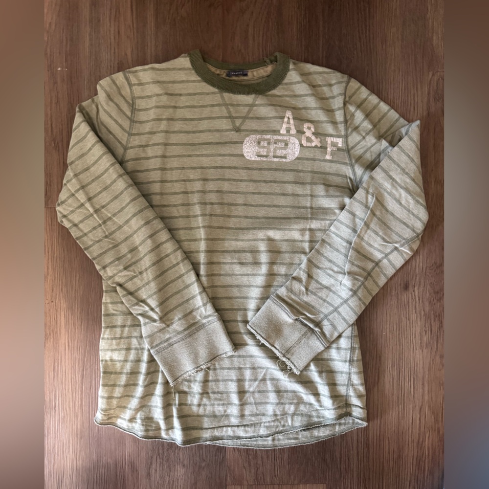 Abercrombie & Fitch Olive Striped Crewneck Sweater